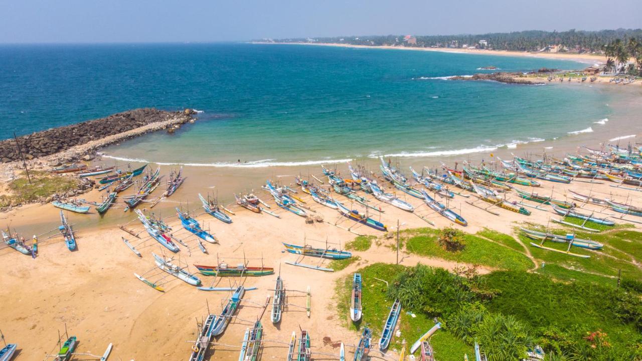 Circus Lagoon Hideaway Bed & Breakfast Dodanduwa Ngoại thất bức ảnh