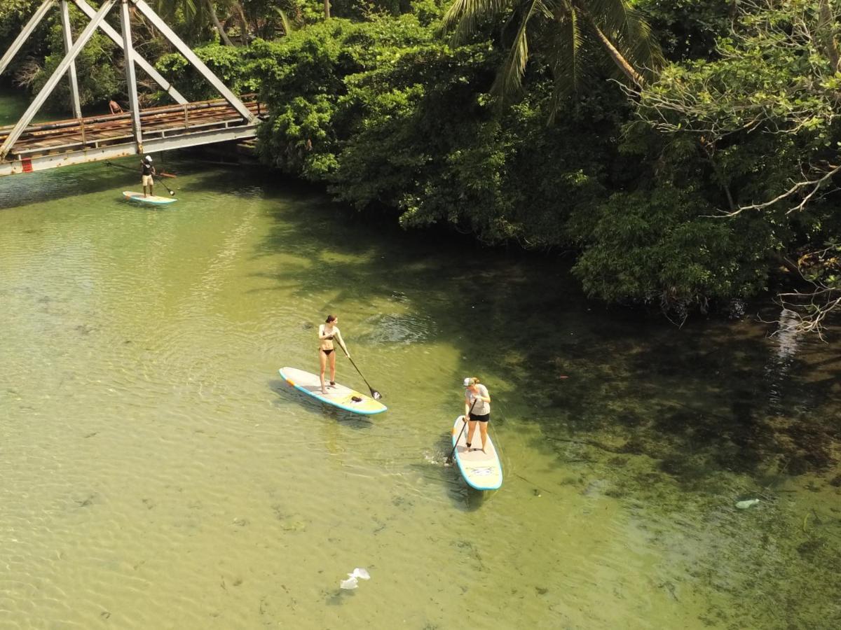Circus Lagoon Hideaway Bed & Breakfast Dodanduwa Ngoại thất bức ảnh